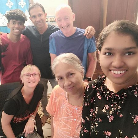 Bethesda Inn Kochi Exteriör bild