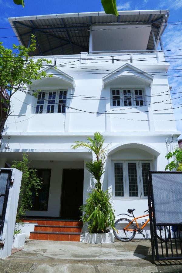 Bethesda Inn Kochi Exteriör bild