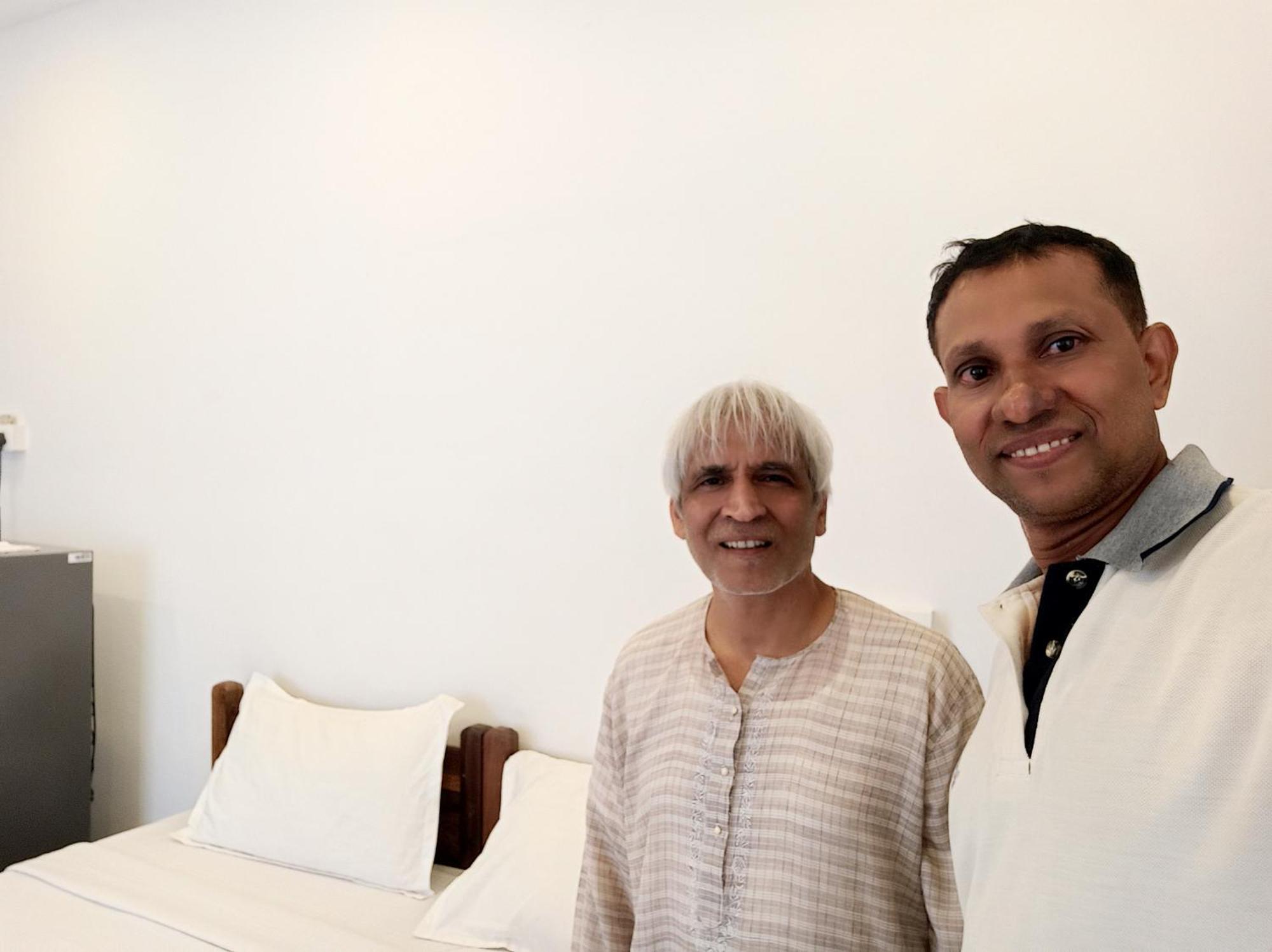 Bethesda Inn Kochi Exteriör bild