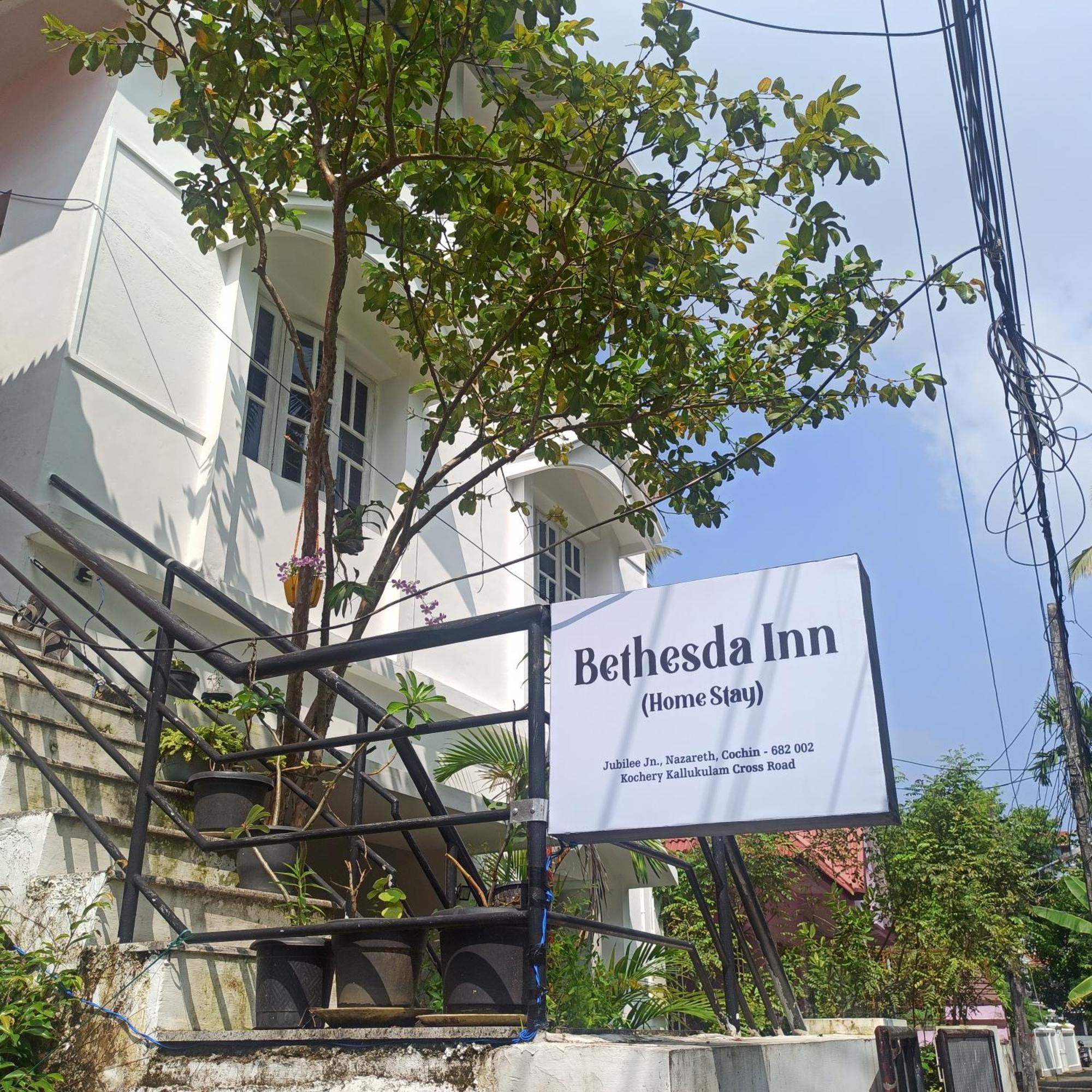 Bethesda Inn Kochi Exteriör bild