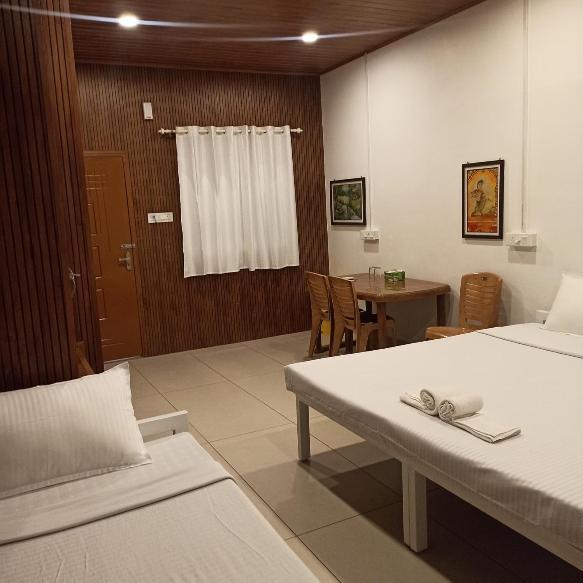 Bethesda Inn Kochi Exteriör bild