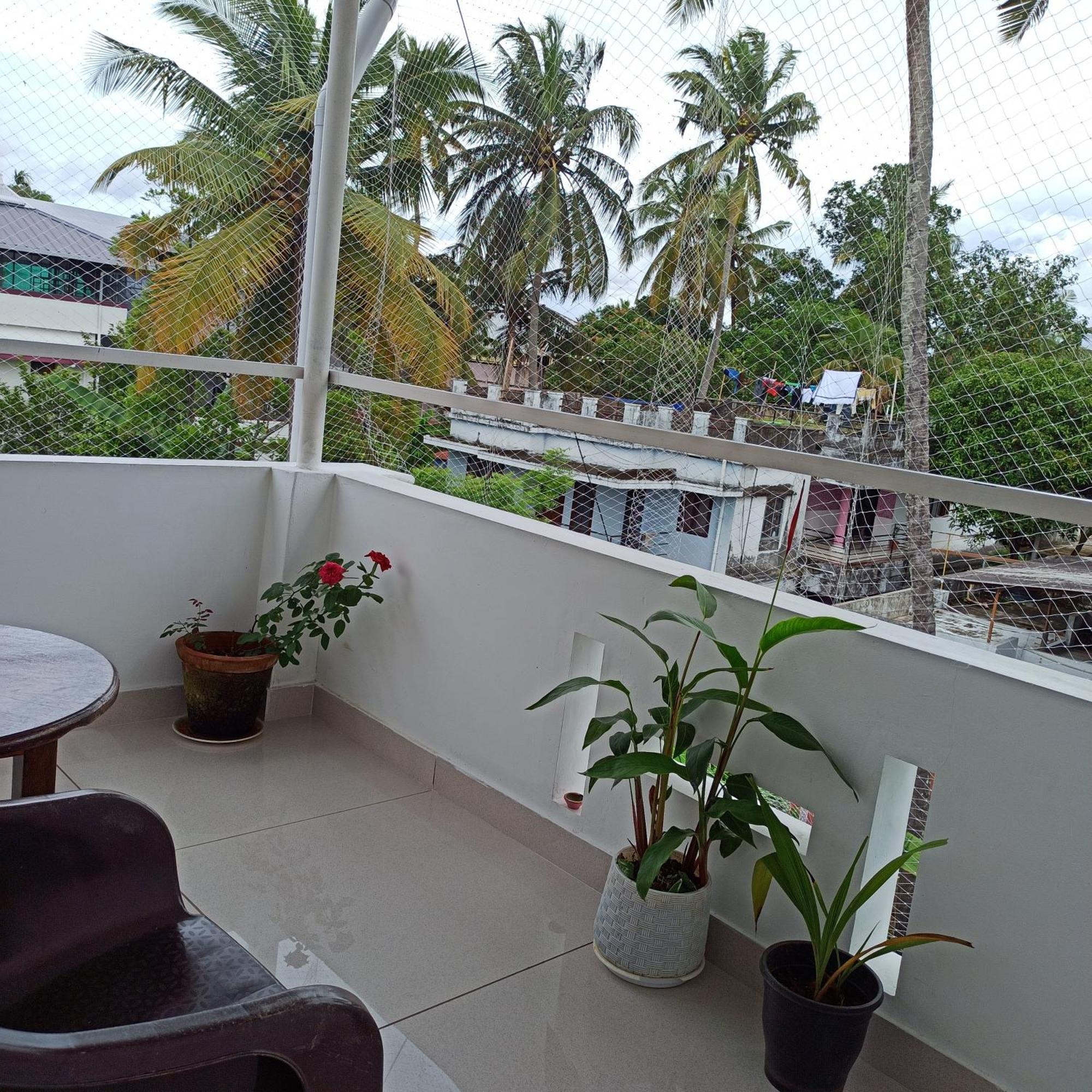 Bethesda Inn Kochi Exteriör bild