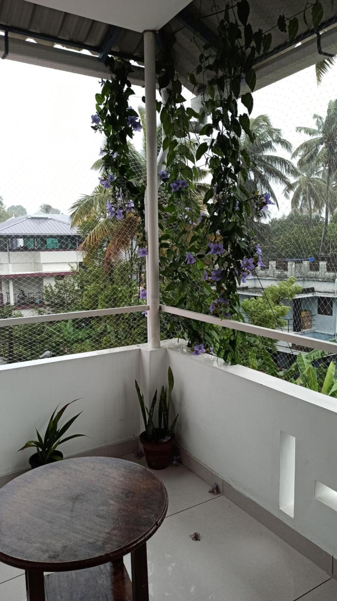 Bethesda Inn Kochi Exteriör bild
